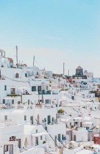 Explore top Greek islands: beaches, history, and unique experiences await.